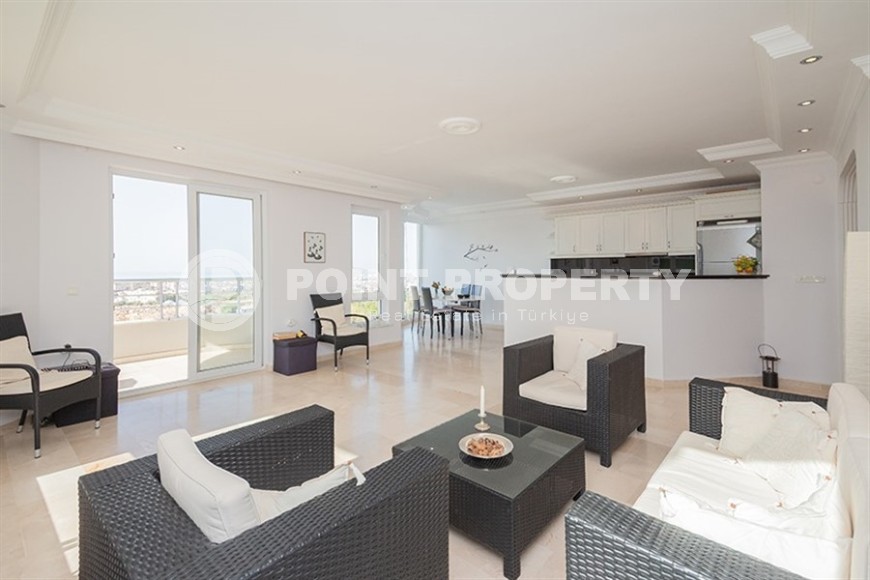 Penthouse for a large family with gorgeous views of the sea and mountains-id-8175-photo-2