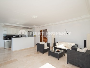 Penthouse for a large family with gorgeous views of the sea and mountains-id-8175-photo-4