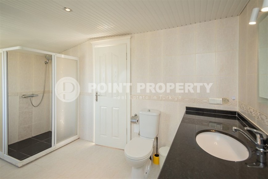 Penthouse for a large family with gorgeous views of the sea and mountains-id-8175-photo-14