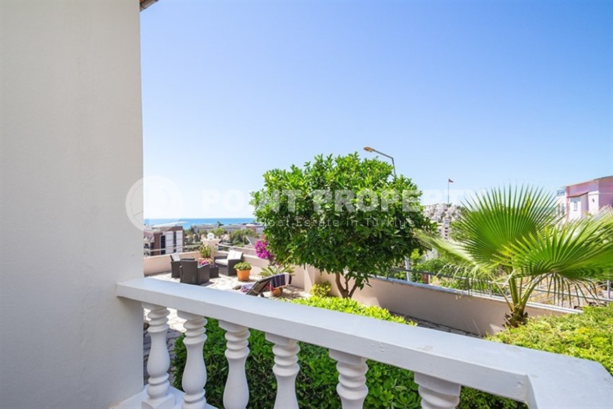 Роскошная квартира 2+1 с собственным садом и видом на море в Конаклы-id-8177-фото-21