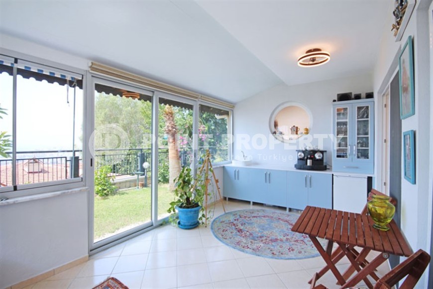 Luxury apartment with private access to the garden and sea views in the picturesque area of Alanya - Kargicak-id-8178-photo-11