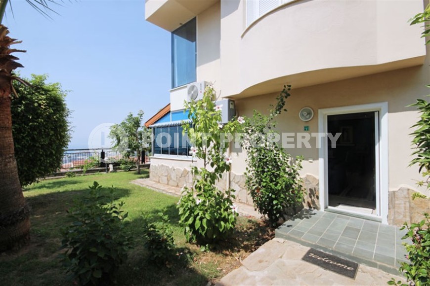 Luxury apartment with private access to the garden and sea views in the picturesque area of Alanya - Kargicak-id-8178-photo-15