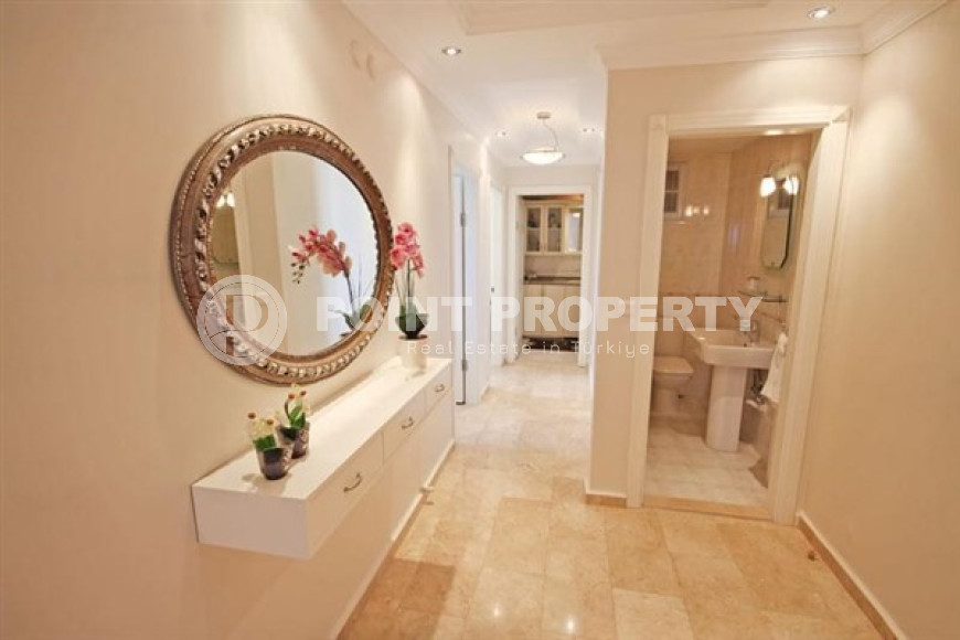 Пентхаус с тремя спальнями, 230м², с видом на Аланийскую крепость в центре района Тосмур, Алания-id-1640-фото-19