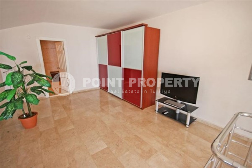 Пентхаус с тремя спальнями, 230м², с видом на Аланийскую крепость в центре района Тосмур, Алания-id-1640-фото-24