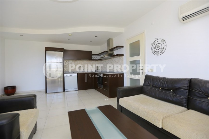 Двухуровневые апартаменты с видом на море и горы.-id-8191-фото-3