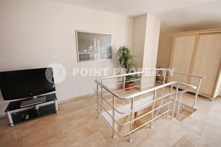 Пентхаус с тремя спальнями, 230м², с видом на Аланийскую крепость в центре района Тосмур, Алания-id-1640-фото-25