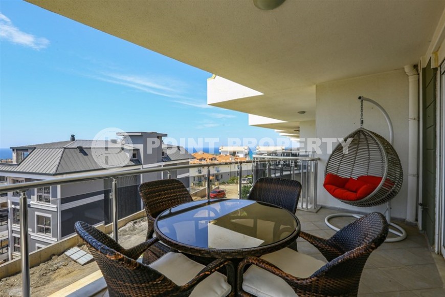 Двухуровневые апартаменты с видом на море и горы.-id-8191-фото-14