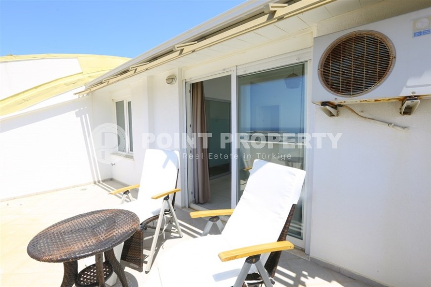 Двухуровневые апартаменты с видом на море и горы.-id-8191-фото-21