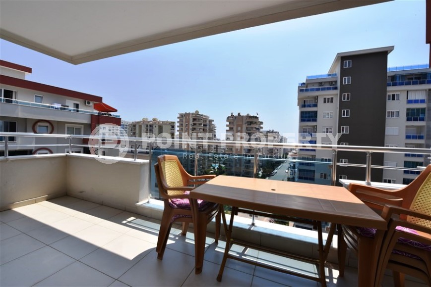 Трехкомнатная квартира в добротном доме в Махмутларе-id-8196-фото-12