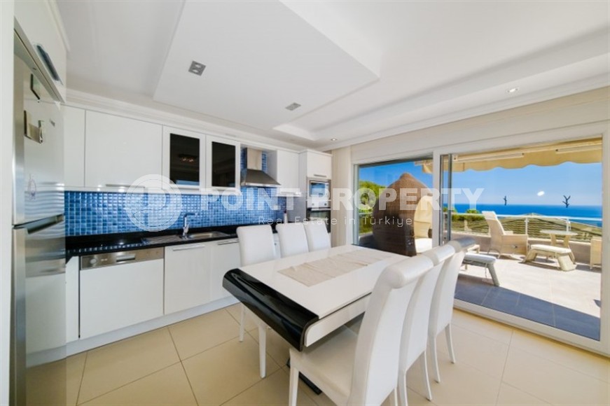 Spacious apartment with amazing views in Konakli!-id-8199-photo-5