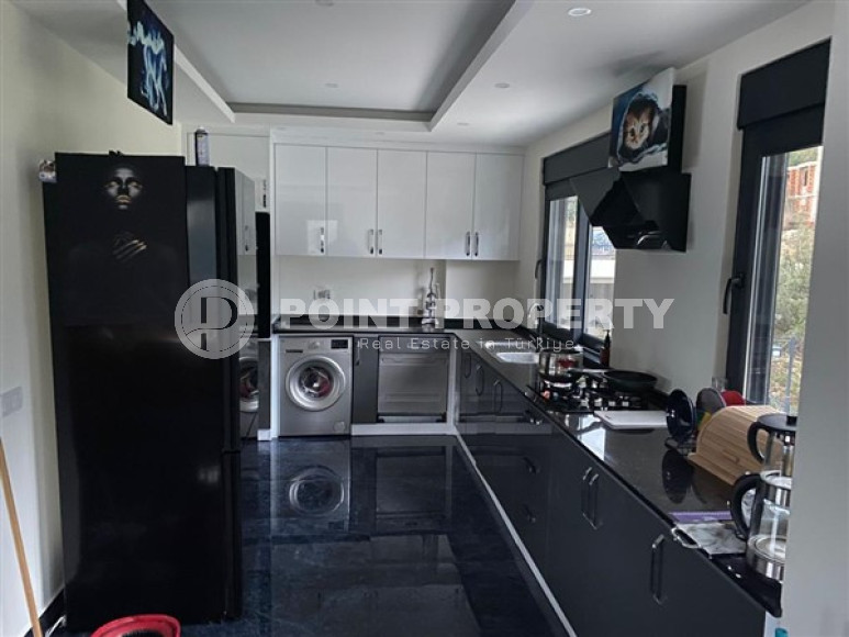 Фешенебельный дуплекс с тремя спалоьнями,225м², с потрясающими видами в районе Алании Тепе-id-1642-фото-5