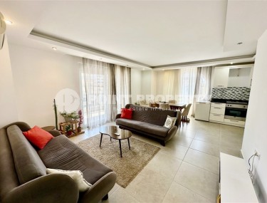 Large bright apartment in a complex with a swimming pool-id-8208-photo-1
