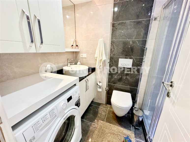 Large bright apartment in a complex with a swimming pool-id-8208-photo-9