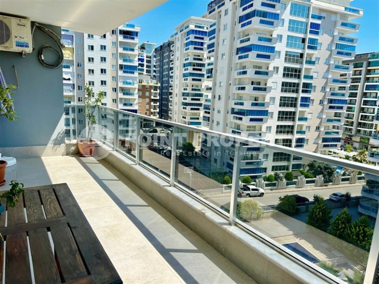 Large bright apartment in a complex with a swimming pool-id-8208-photo-11