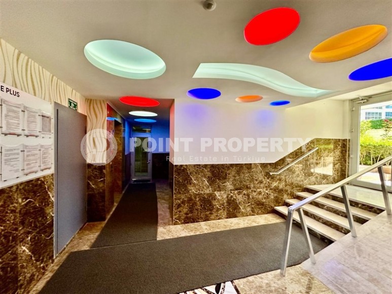 Large bright apartment in a complex with a swimming pool-id-8208-photo-16