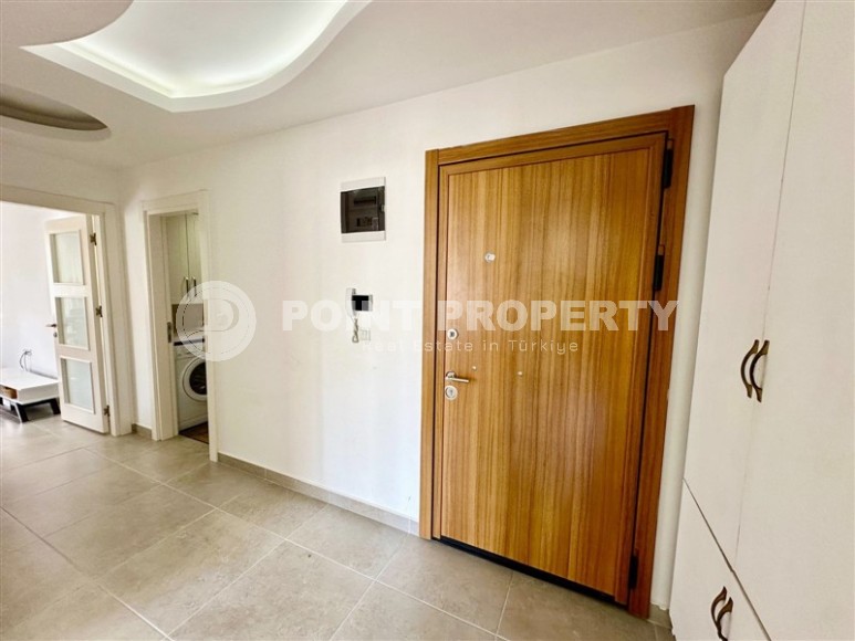 Large bright apartment in a complex with a swimming pool-id-8208-photo-17