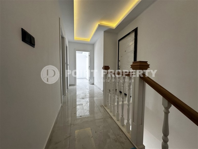 Apartments in a building at the final stage of construction.-id-3579-photo-11