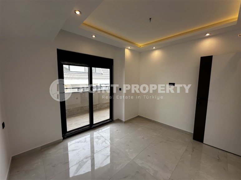 Apartments in a building at the final stage of construction.-id-3579-photo-14