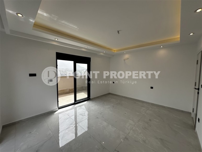 Apartments in a building at the final stage of construction.-id-3579-photo-19