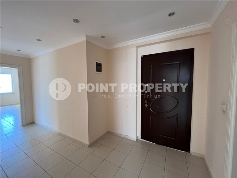 Apartment in a building with a swimming pool and parking-id-8213-photo-10