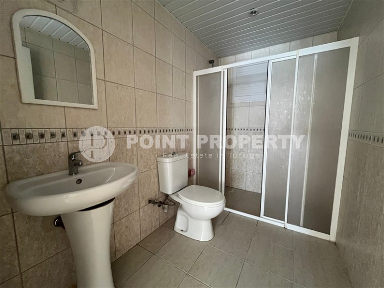 Apartment in a building with a swimming pool and parking-id-8213-photo-11