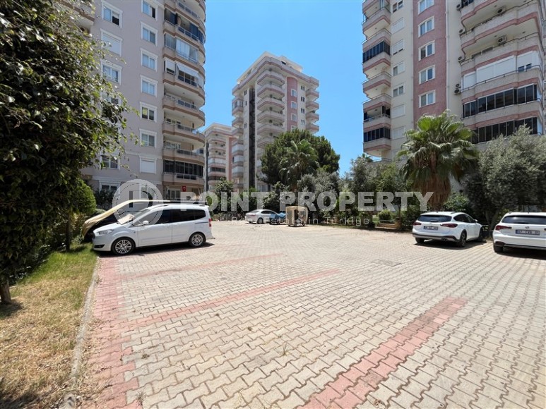 Apartment in a building with a swimming pool and parking-id-8213-photo-16