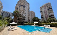Apartment in a building with a swimming pool and parking-id-8213-photo-17