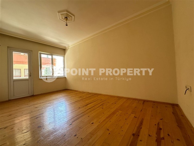 Wonderful inexpensive apartment of 130 sq.m in the center of Alanya!-id-8223-photo-4