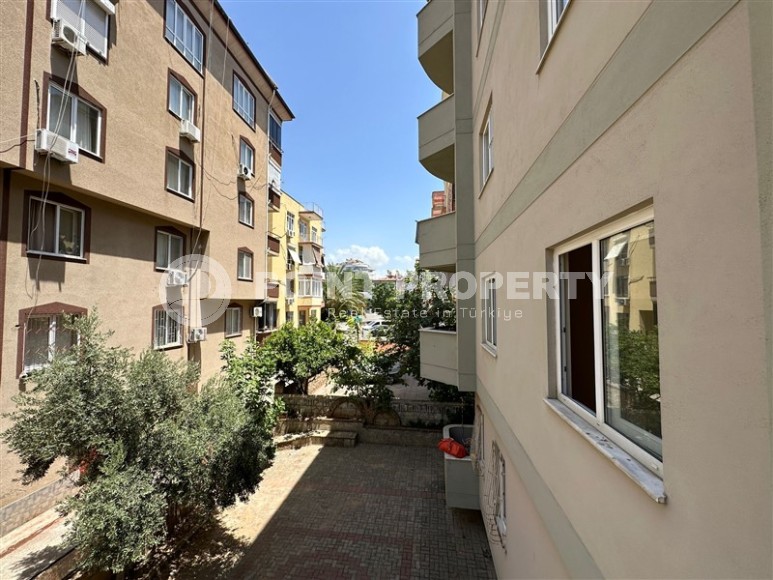 Wonderful inexpensive apartment of 130 sq.m in the center of Alanya!-id-8223-photo-12