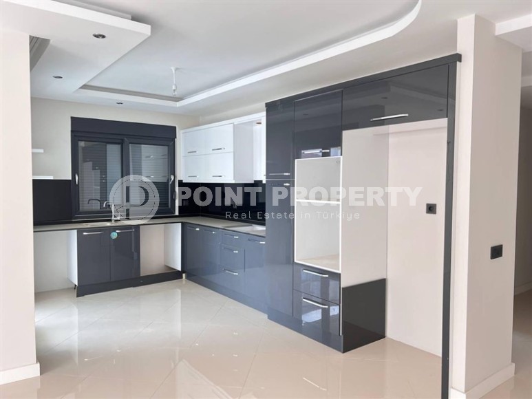 Bright two-level apartment in the Nizhnyaya Oba area-id-8228-photo-2