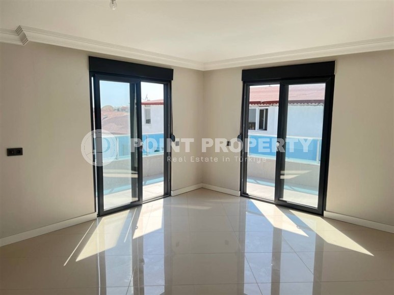 Bright two-level apartment in the Nizhnyaya Oba area-id-8228-photo-3