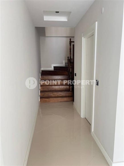 Bright two-level apartment in the Nizhnyaya Oba area-id-8228-photo-11