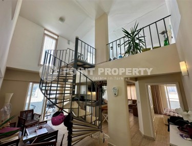 Spacious duplex with a terrace in the very center of Alanya!-id-8236-photo-1