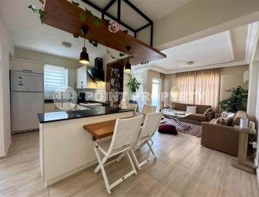 Spacious duplex with a terrace in the very center of Alanya!-id-8236-photo-2