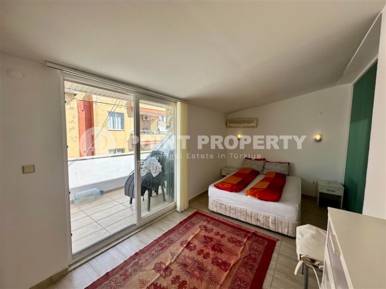 Spacious duplex with a terrace in the very center of Alanya!-id-8236-photo-10