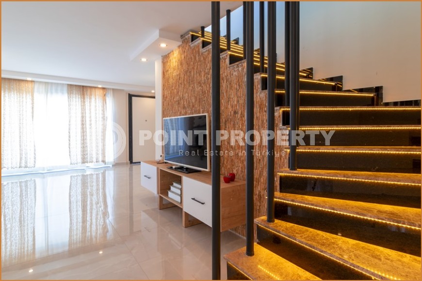 Роскошная вилла-дуплекс с террасой в живописном районе Каргыджак!-id-8239-фото-2