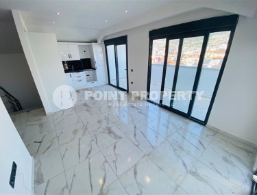 Потрясающий дуплекс вблизи от моря в самом центре Аланьи-id-8241-фото-2