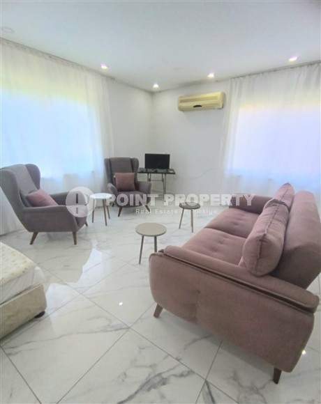Private house with 5 apartments, 7+5, 440m², in the Kestel area, Alanya, 250m from the sea-id-2202-photo-2
