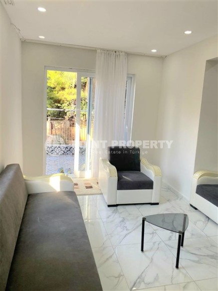 Private house with 5 apartments, 7+5, 440m², in the Kestel area, Alanya, 250m from the sea-id-2202-photo-17