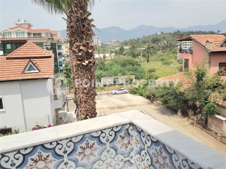 Private house with 5 apartments, 7+5, 440m², in the Kestel area, Alanya, 250m from the sea-id-2202-photo-24
