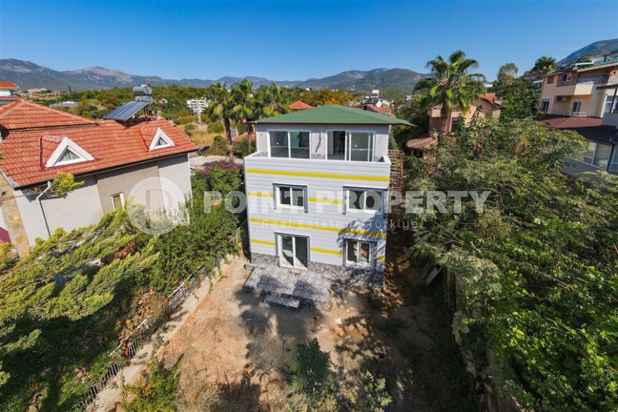 Private house with 5 apartments, 7+5, 440m², in the Kestel area, Alanya, 250m from the sea-id-2202-photo-29