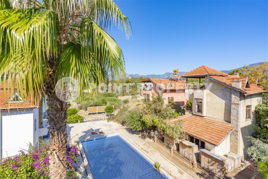 Private house with 5 apartments, 7+5, 440m², in the Kestel area, Alanya, 250m from the sea-id-2202-photo-31