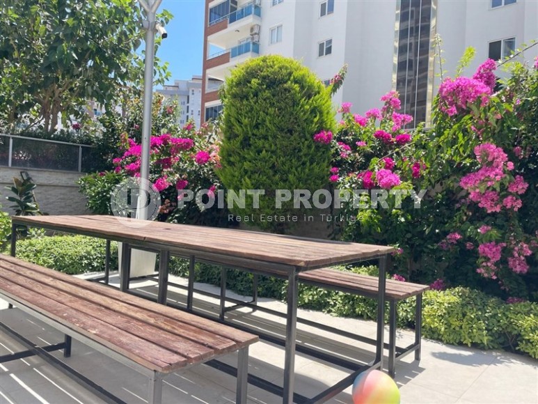 Квартира большой площади с красивым видом на горы.-id-8245-фото-17