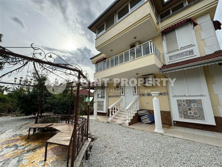 Luxurious three-storey villa in the picturesque Oba - Karakojali area-id-8258-photo-26