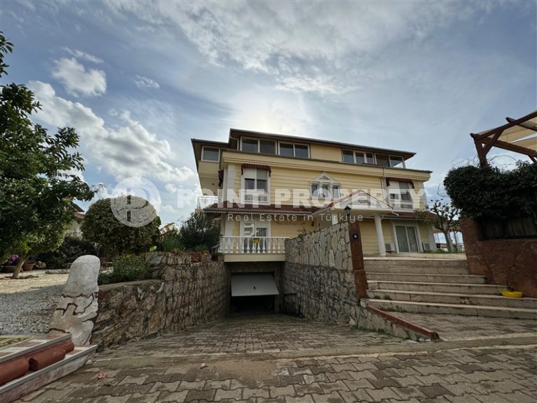 Luxurious three-storey villa in the picturesque Oba - Karakojali area-id-8258-photo-31