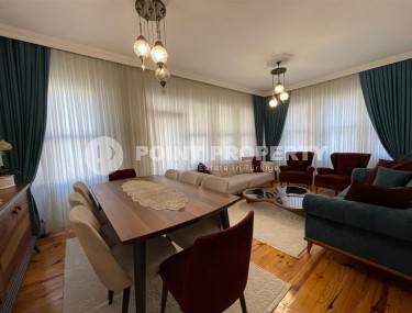 Просторная трехкомнатная квартира в центре Аланьи-id-8265-фото-2