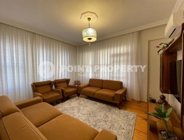 Просторная трехкомнатная квартира в центре Аланьи-id-8265-фото-3