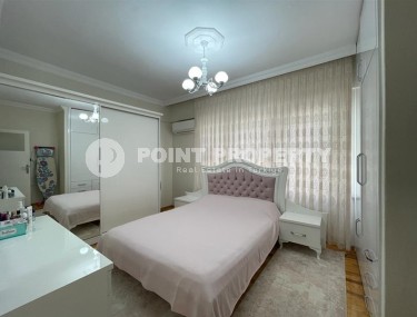 Просторная трехкомнатная квартира в центре Аланьи-id-8265-фото-4