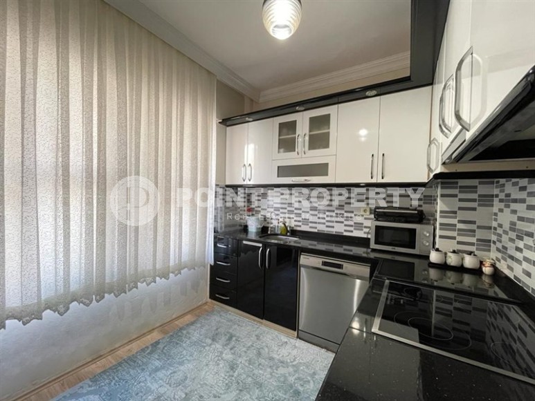 Просторная трехкомнатная квартира в центре Аланьи-id-8265-фото-6