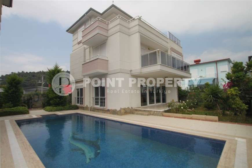 Stunning villa with attic in Kestel-id-8267-photo-22